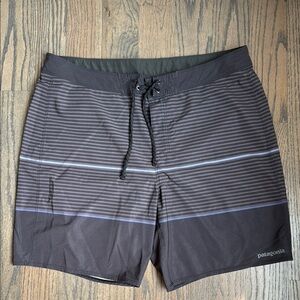 Patagonia Men’s Stretch Planing Boardshorts – 19”